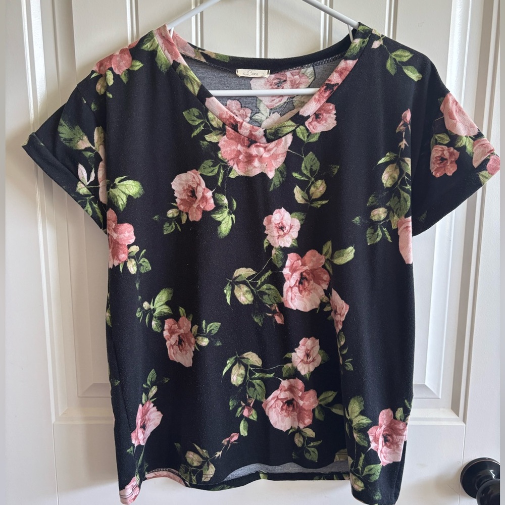 Women’s Size Small Floral Shirt